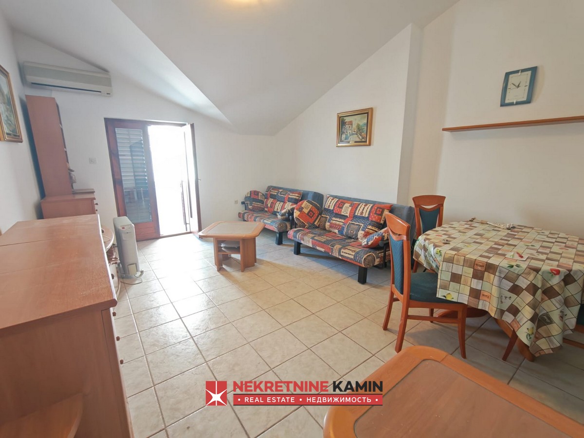 Izdaje se jednosoban stan 47m2 u naselju Babin Do, Budva